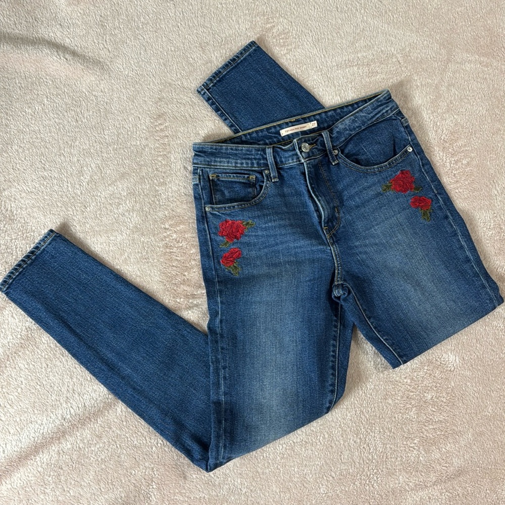 Levi’s 721 high rise skinny jeans EUC red embroidered flowers NO HOLES rips
